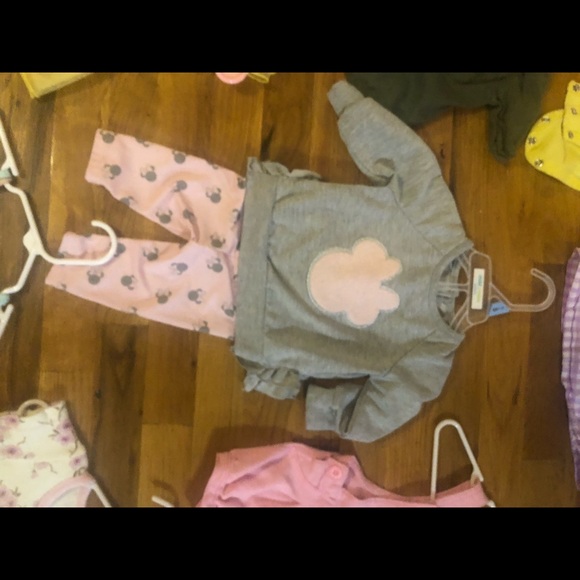 More than 80 pieces a lot of name brand - Picture 2 of 16